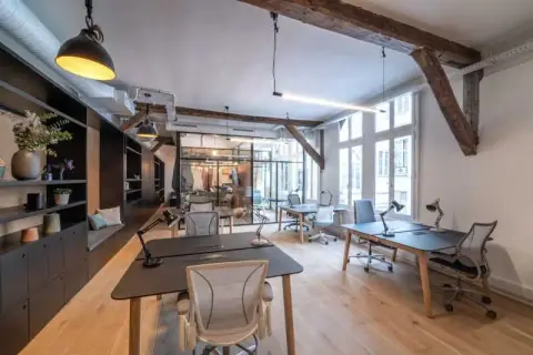 Bureau 526 m² – Paris (75010)