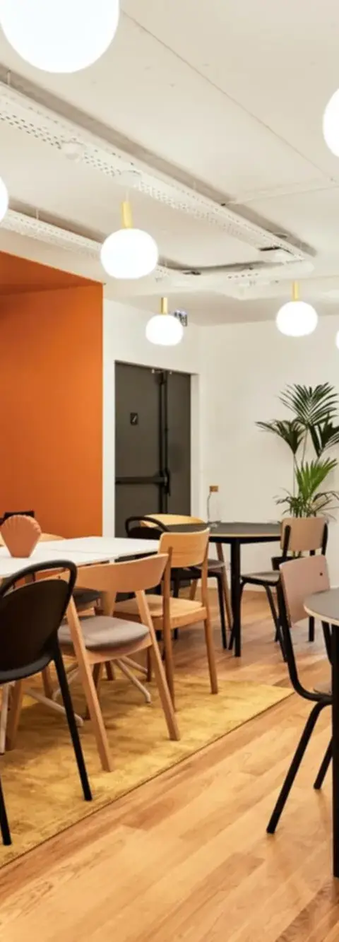 Bureau 212 m² – Paris (75010)