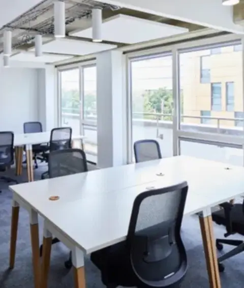 Bureau 707 m² – Issy-les-Moulineaux (92130)