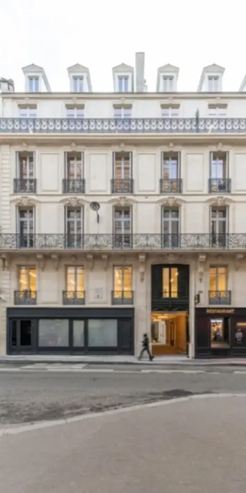 Bureau 375 m² – Paris (75008)