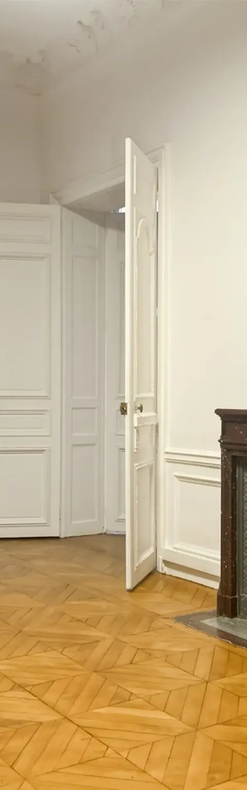Bureau 1 142 m² – Paris (75008)
