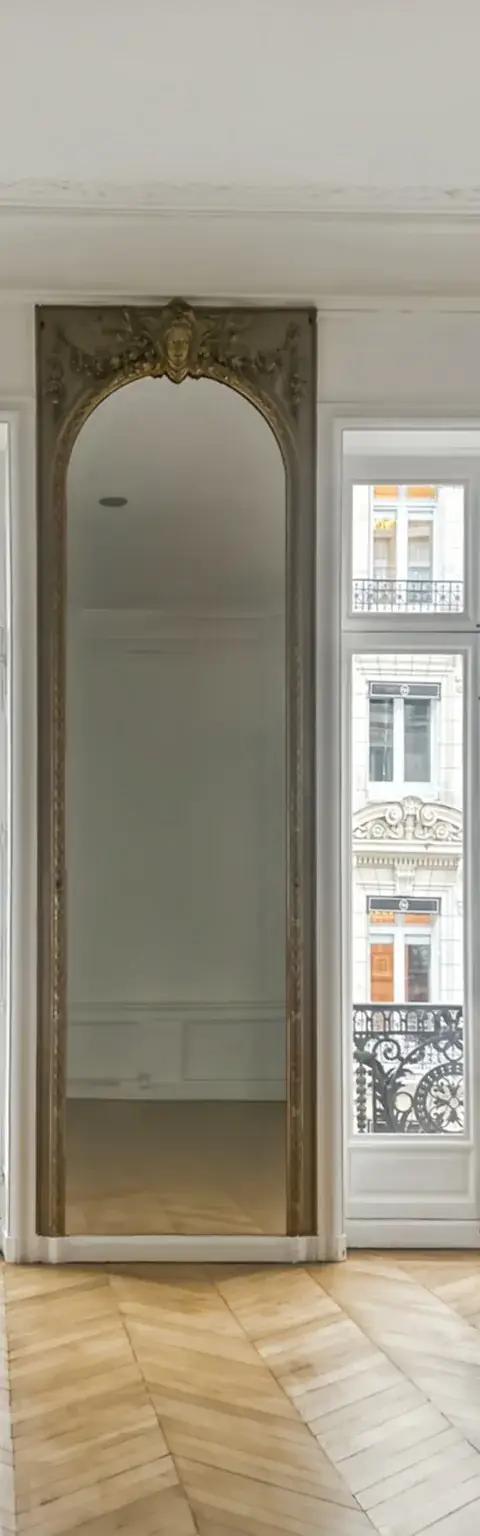 Bureau 1 142 m² – Paris (75008)