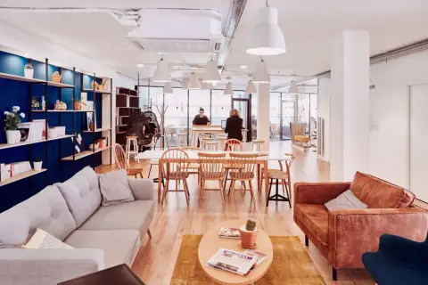 Bureau 169 m² – Paris (75014)