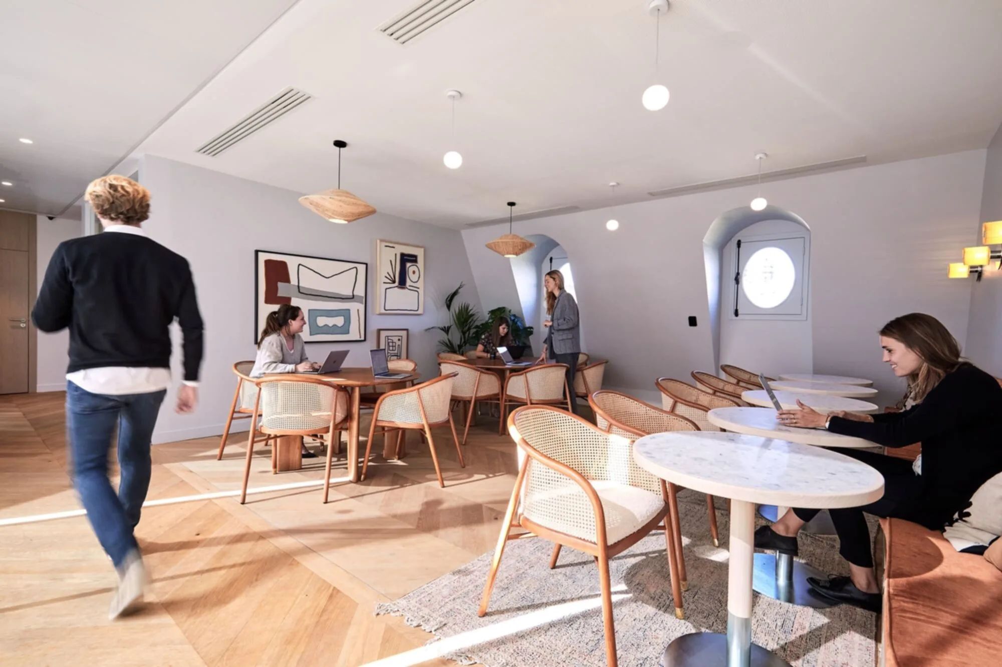 Bureau 103 m² – Paris (75008)
