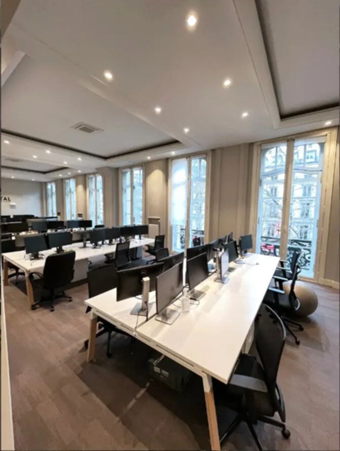 Bureau 491 m² – Paris (75009)