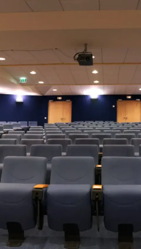 Bureau 46 059 m² – Saint-Denis (93200)