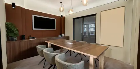 Bureau 325 m² – Paris (75008)
