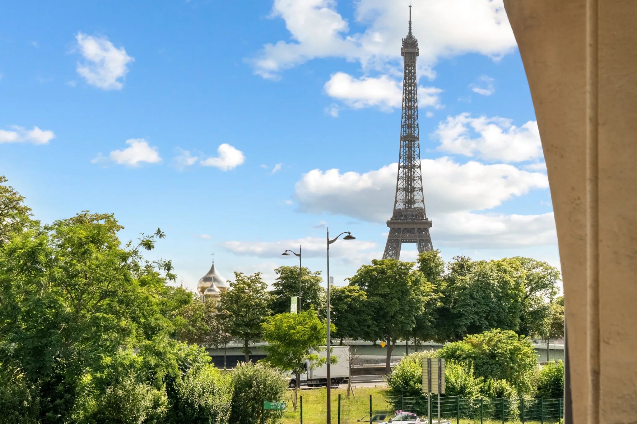 Bureau 325 m² – Paris (75008)