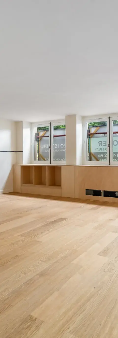Bureau 325 m² – Paris (75008)