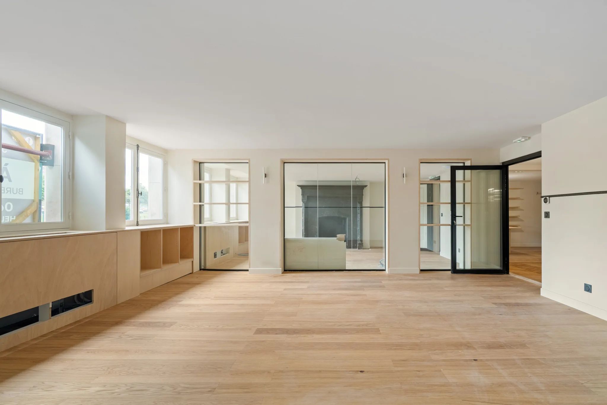 Bureau 325 m² – Paris (75008)