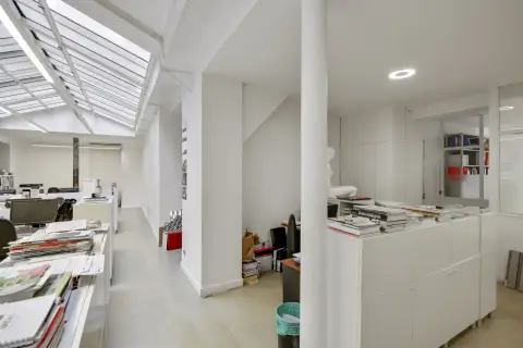 Bureau 598 m² – Paris (75009)