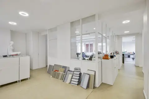 Bureau 598 m² – Paris (75009)