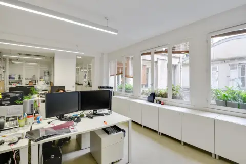 Bureau 598 m² – Paris (75009)