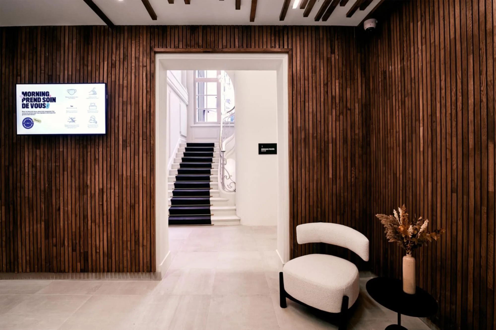 Bureau 165 m² – Paris (75116)