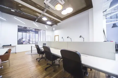 Bureau 450 m² – Paris (75010)