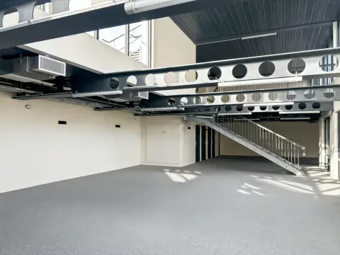 Bureau 1 304 m² – Paris (75019)