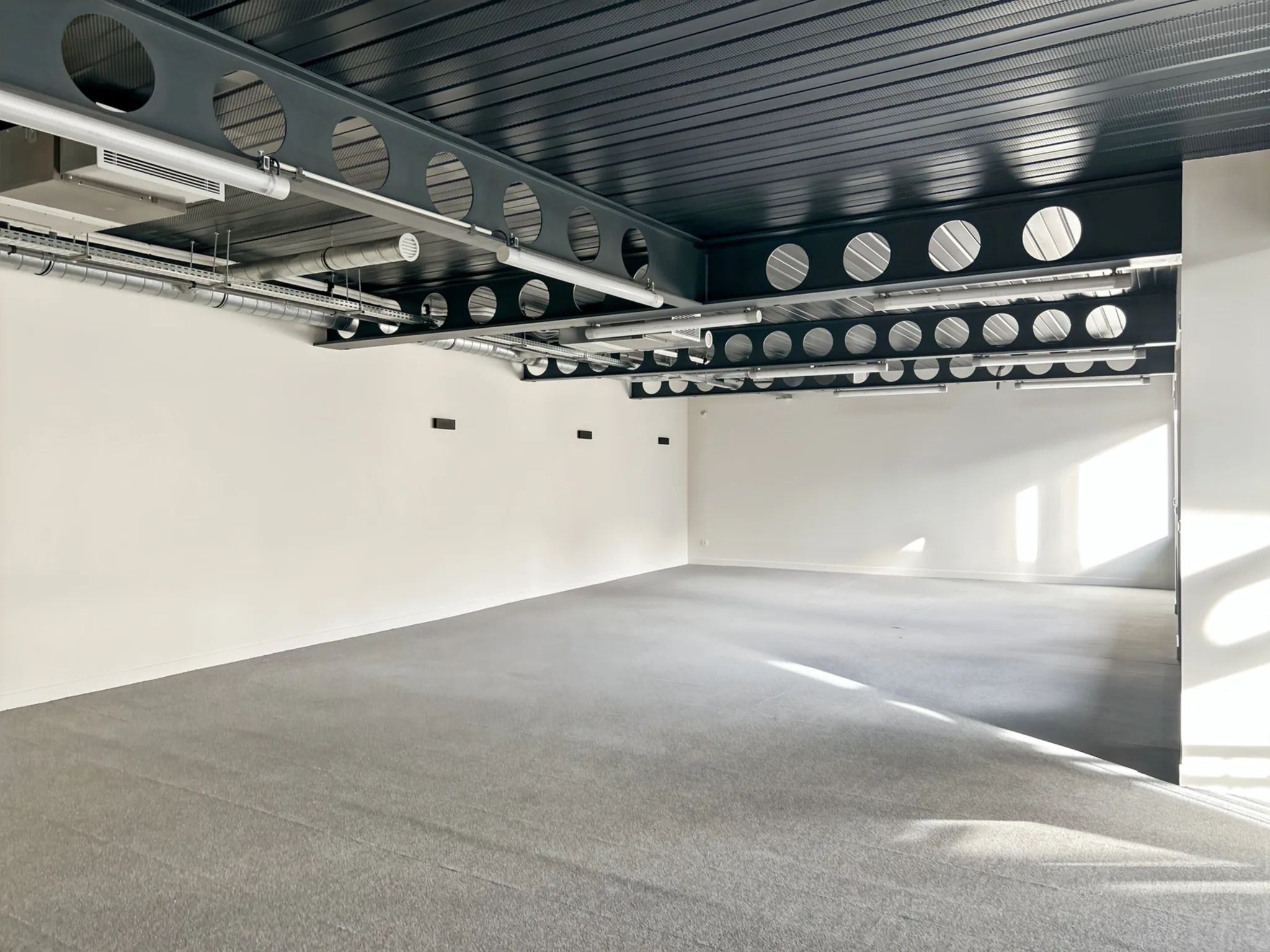 Bureau 1 304 m² – Paris (75019)