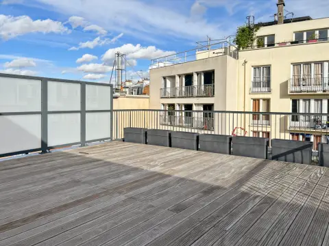 Bureau 1 304 m² – Paris (75019)