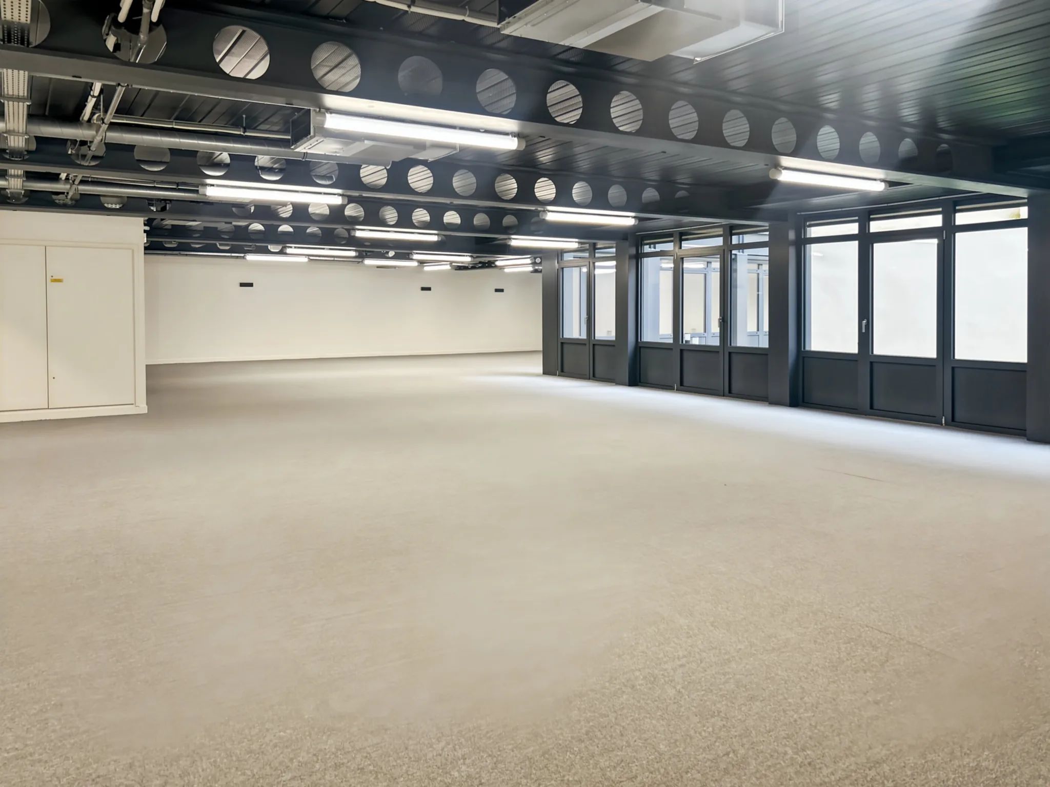 Bureau 1 304 m² – Paris (75019)