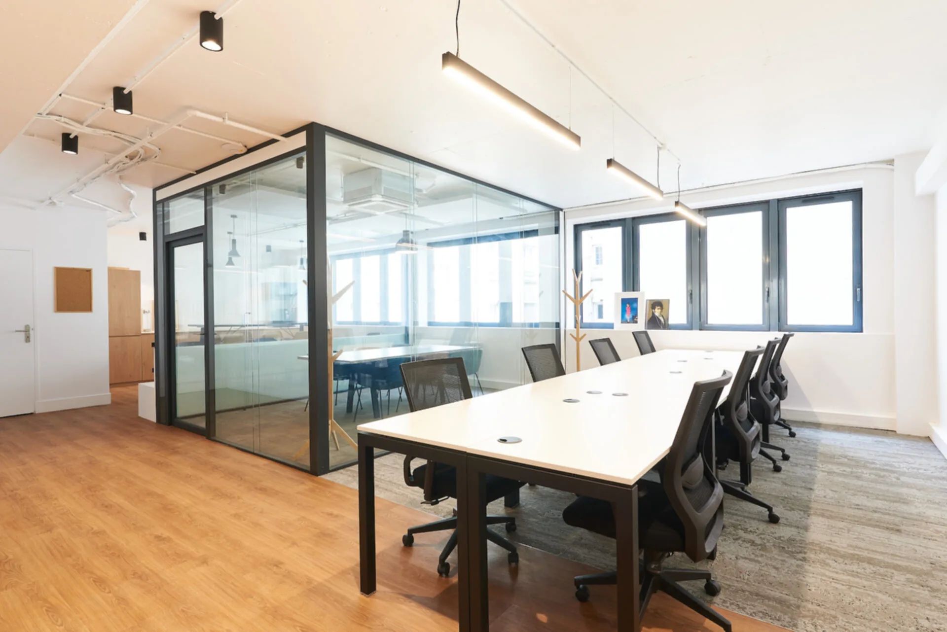 Bureau 816 m² – Paris (75010)