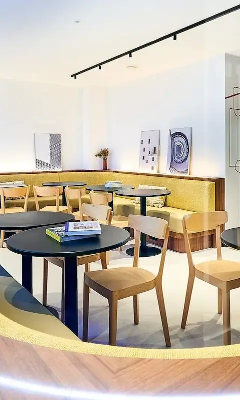 Bureau 150 m² – Paris (75008)