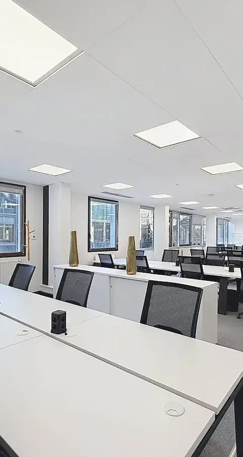 Bureau 150 m² – Paris (75008)