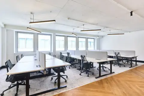 Bureau 150 m² – Paris (75008)