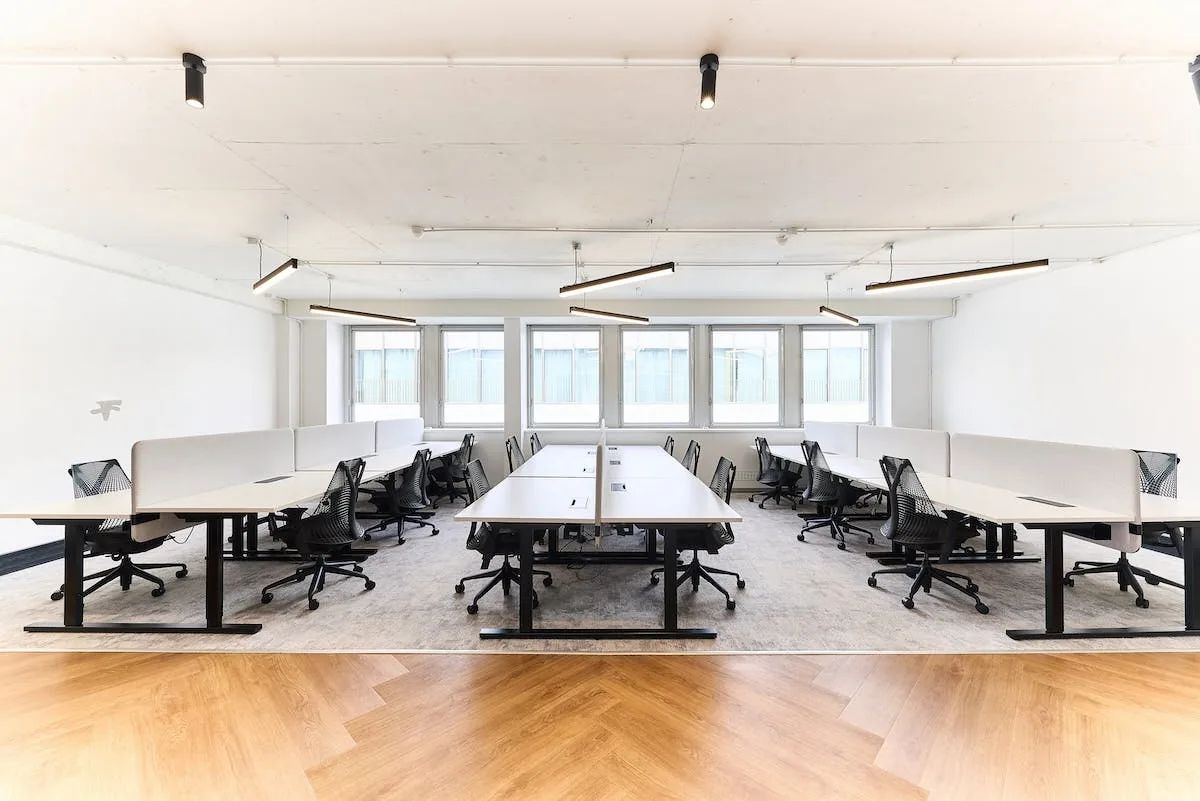 Bureau 150 m² – Paris (75008)