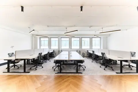 Bureau 150 m² – Paris (75008)