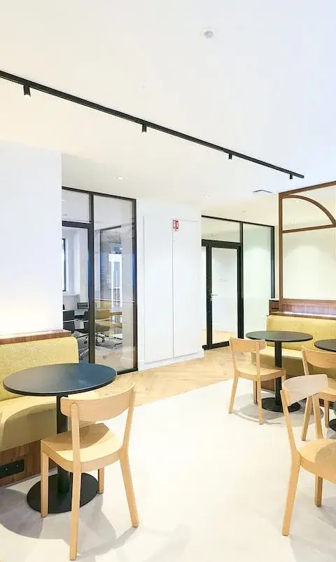 Bureau 150 m² – Paris (75008)