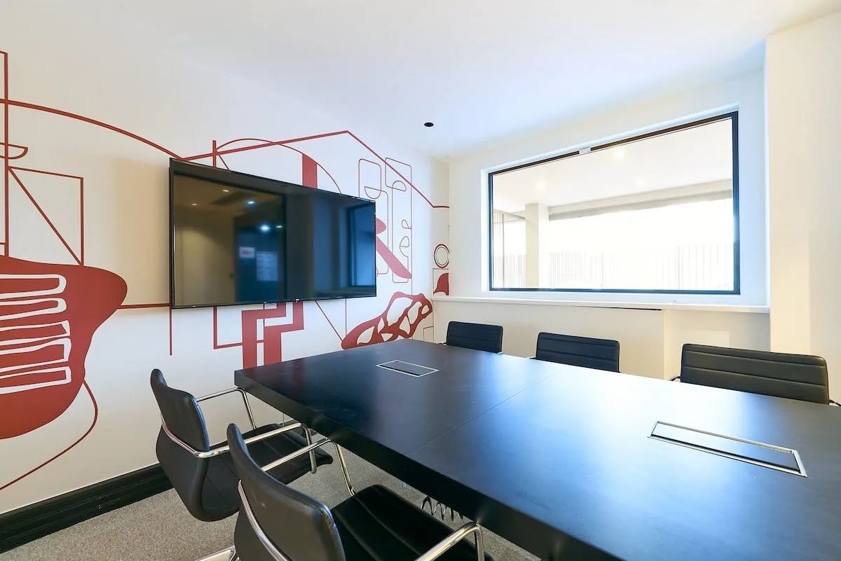 Bureau 150 m² – Paris (75008)