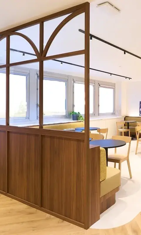 Bureau 150 m² – Paris (75008)