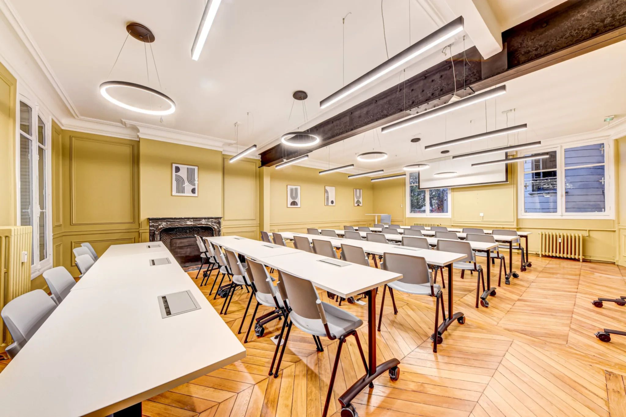 Bureau 450 m² – Paris (75019)