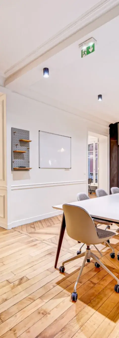 Bureau 450 m² – Paris (75019)