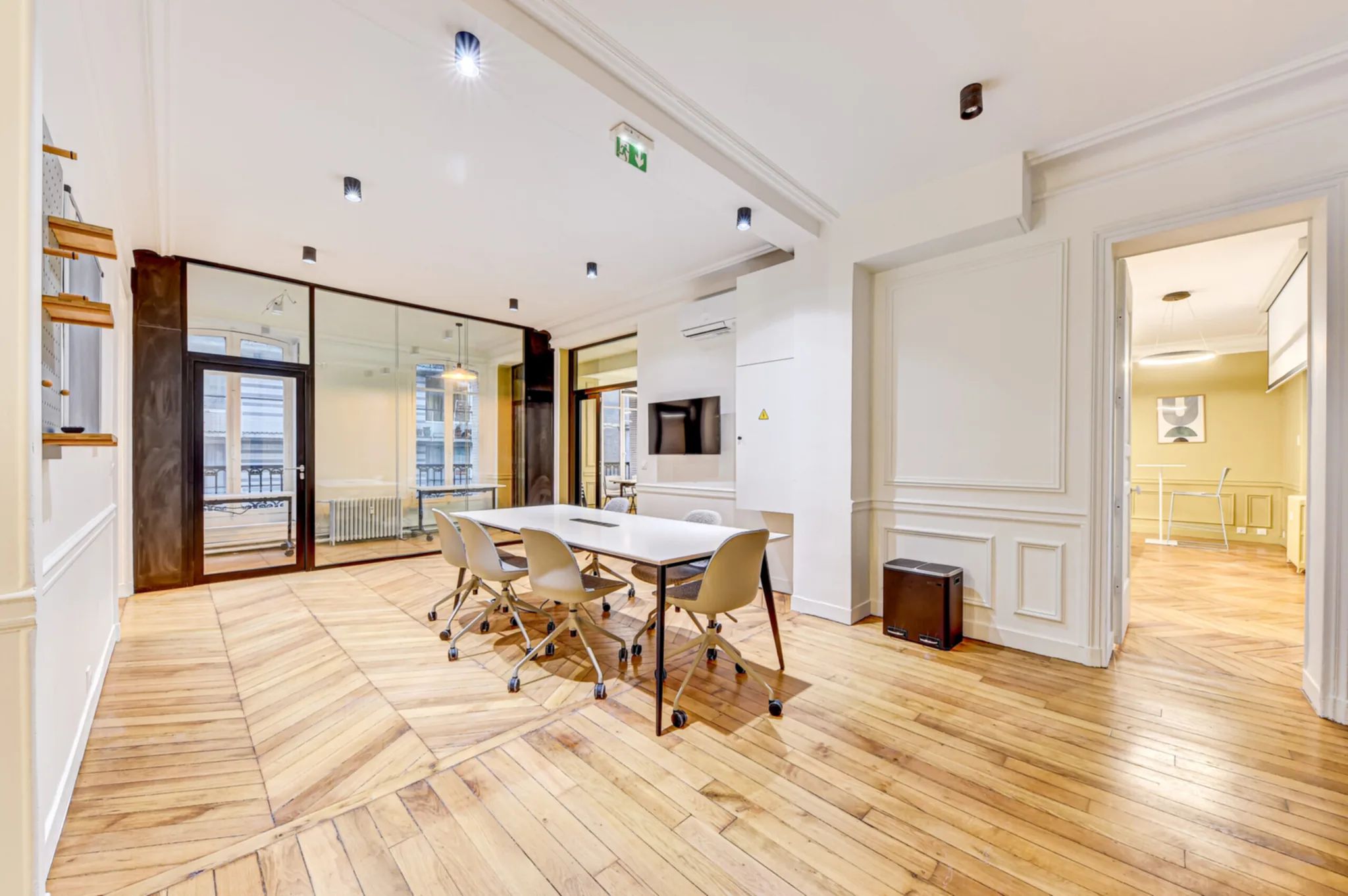 Bureau 450 m² – Paris (75019)