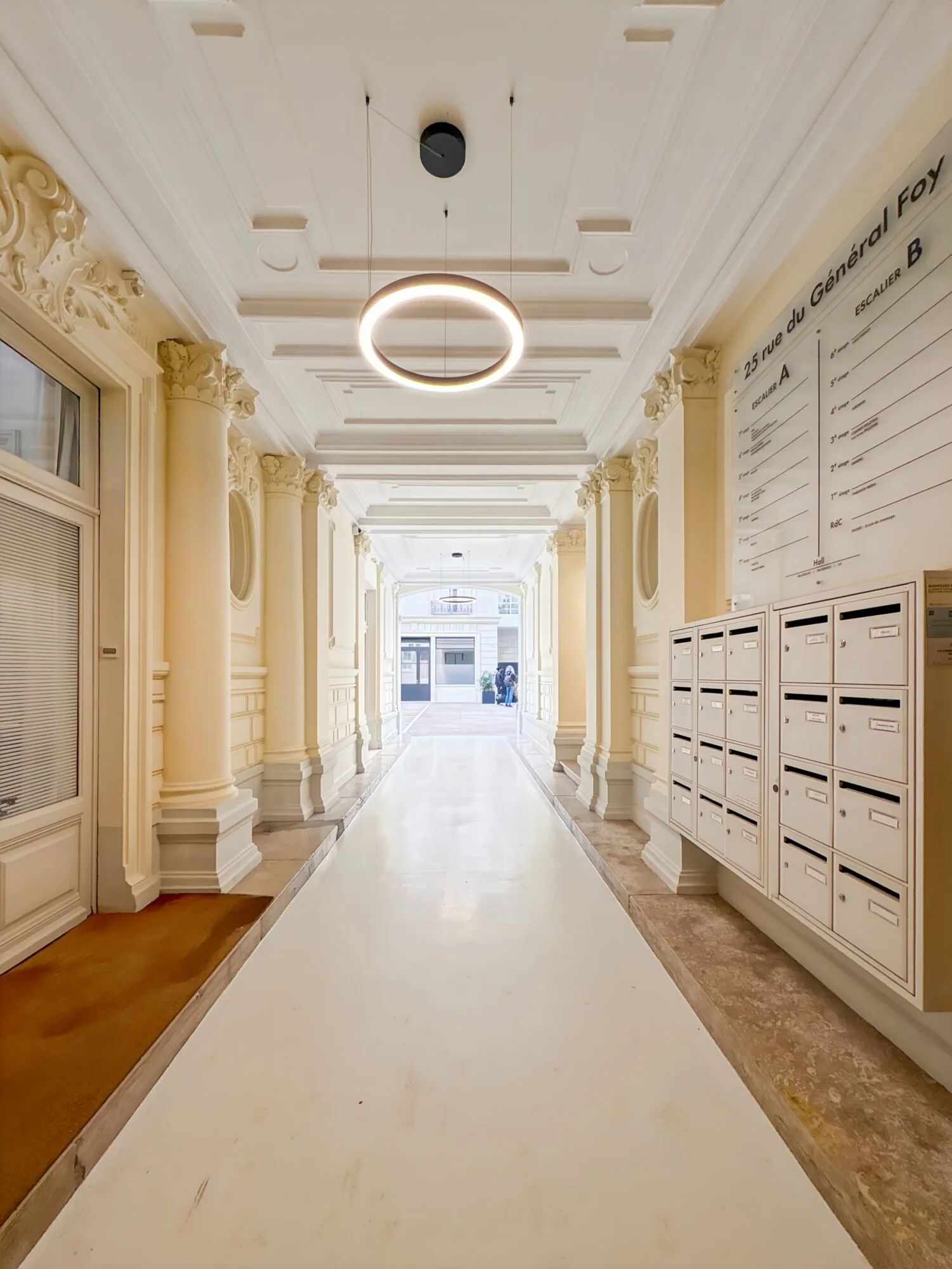 Bureau 280 m² – Paris (75008)