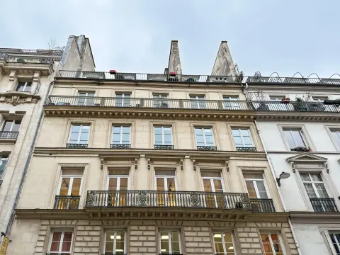 Bureau 365 m² – Paris (75010)