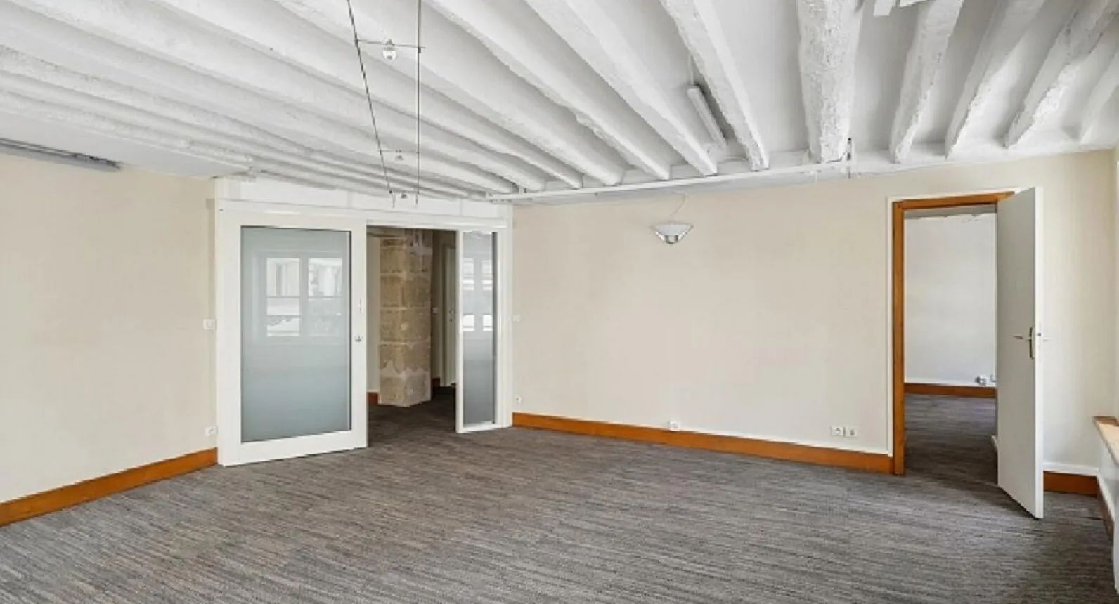 Bureau 70 m² – Paris (75010)