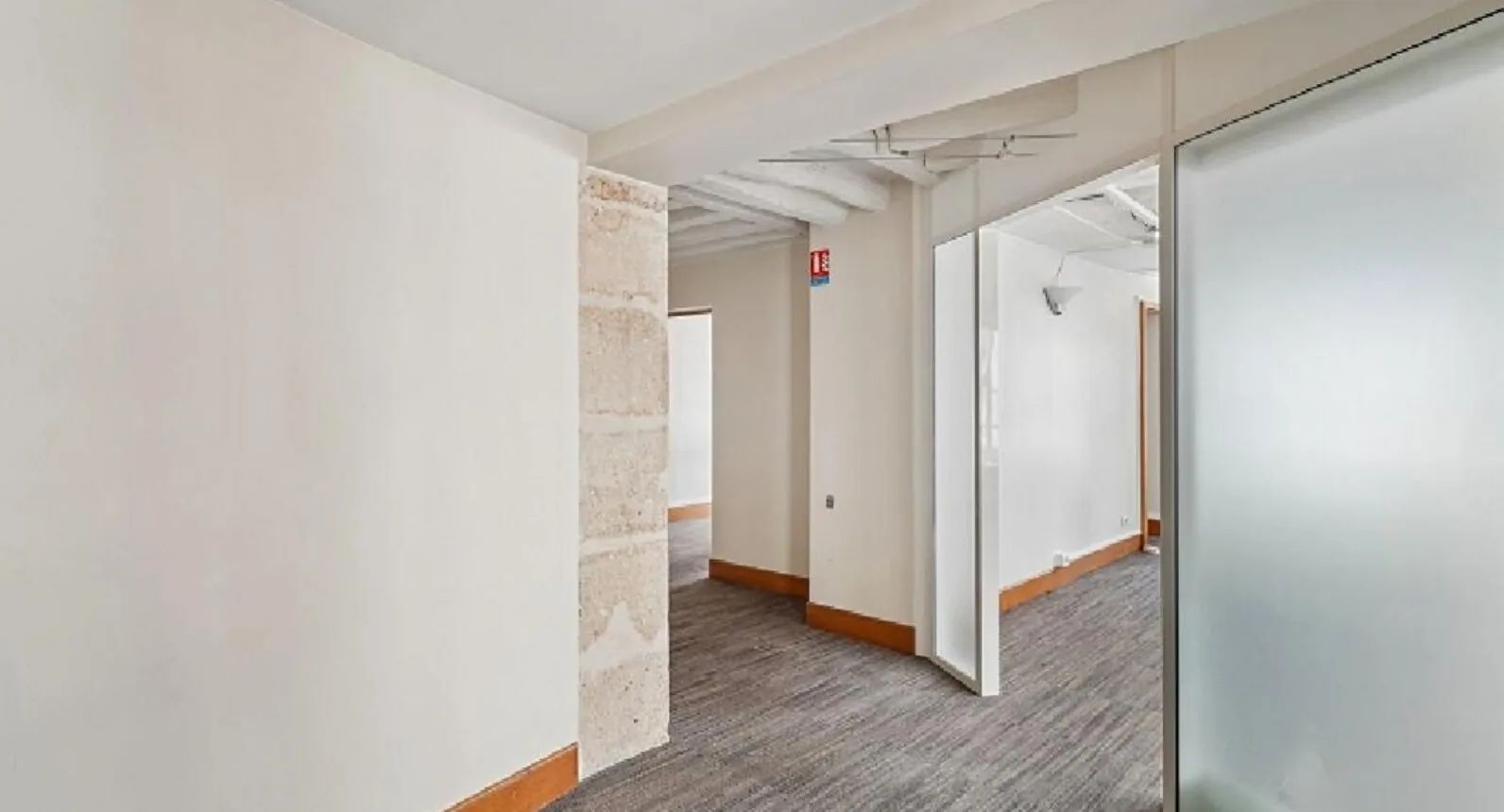 Bureau 70 m² – Paris (75010)