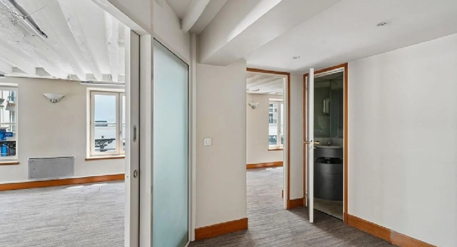 Bureau 70 m² – Paris (75010)