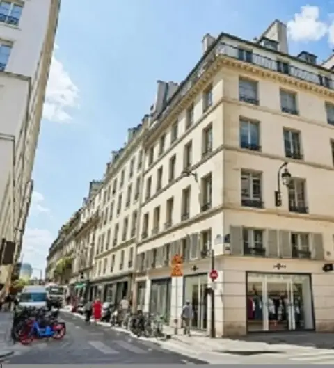 Bureau 70 m² – Paris (75010)