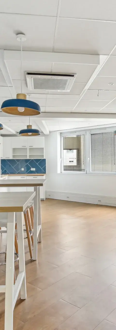 Bureau 6 786 m² – Suresnes (92158)