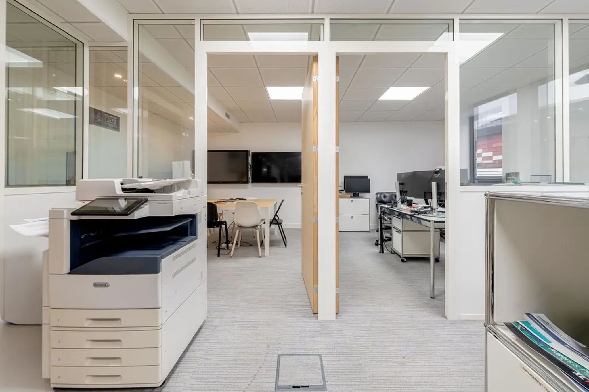 Bureau 120 m² – Paris (75007)