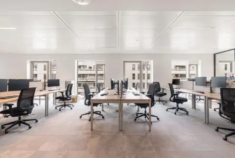 Bureau 120 m² – Paris (75007)
