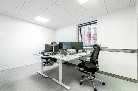Bureau 120 m² – Paris (75007)