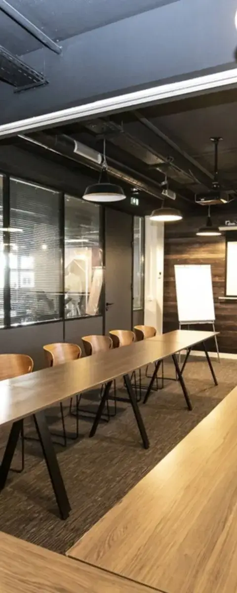 Bureau 176 m² – Clichy (92110)
