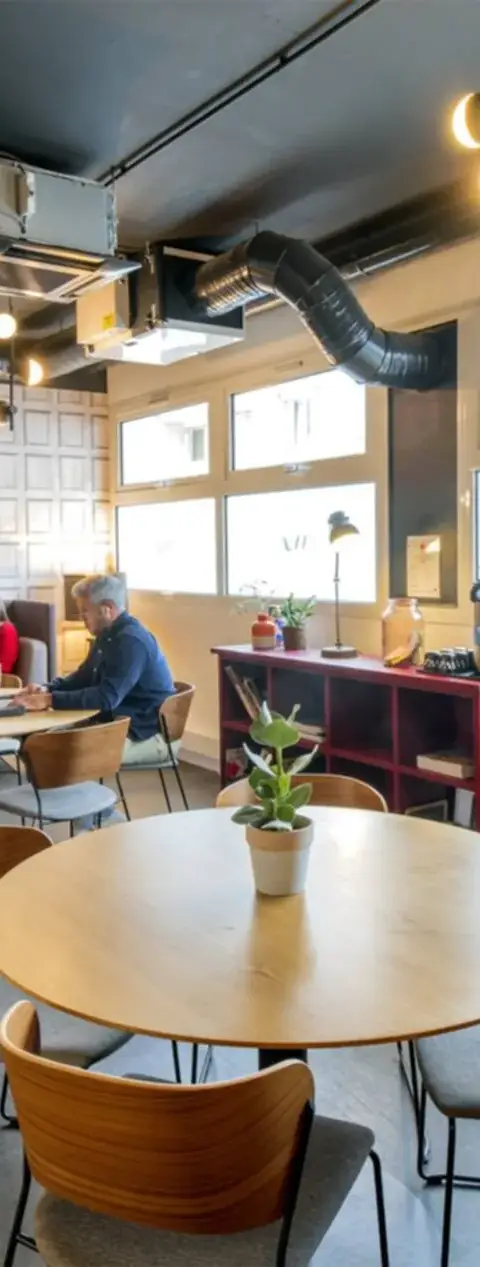 Bureau 176 m² – Clichy (92110)