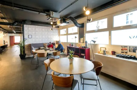 Bureau 176 m² – Clichy (92110)