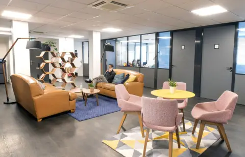 Bureau 176 m² – Clichy (92110)