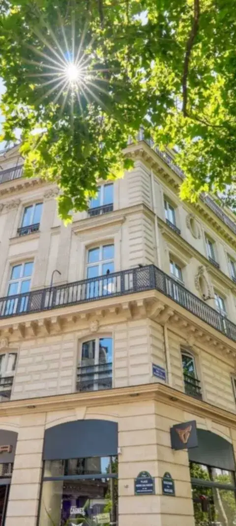 Bureau 416 m² – Paris (75001)